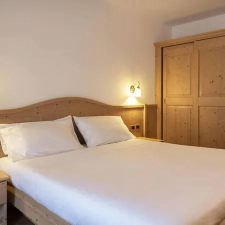 Beverly Alps Hotel & Spa Hotel